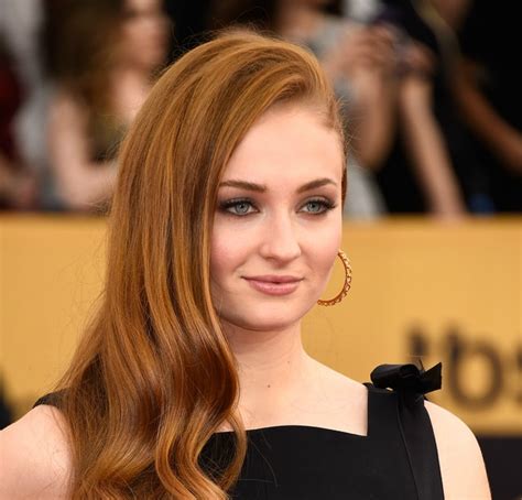 sophie turner just dyed her hair platinum blond glamour
