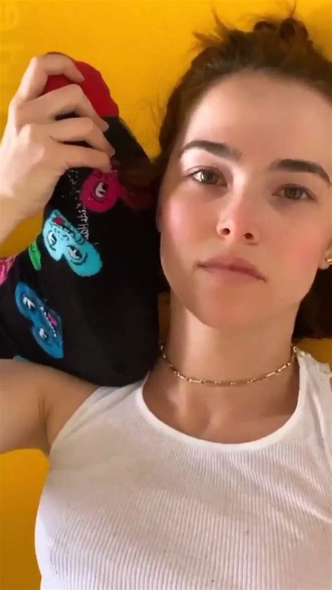 zoey deutch nipples of the day