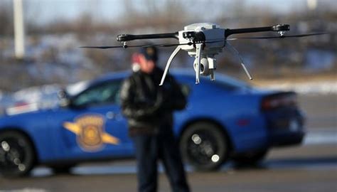 top  ways police departments   drones dartdrones