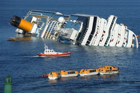 7 Top Reasons To Never Go On A Cruise
