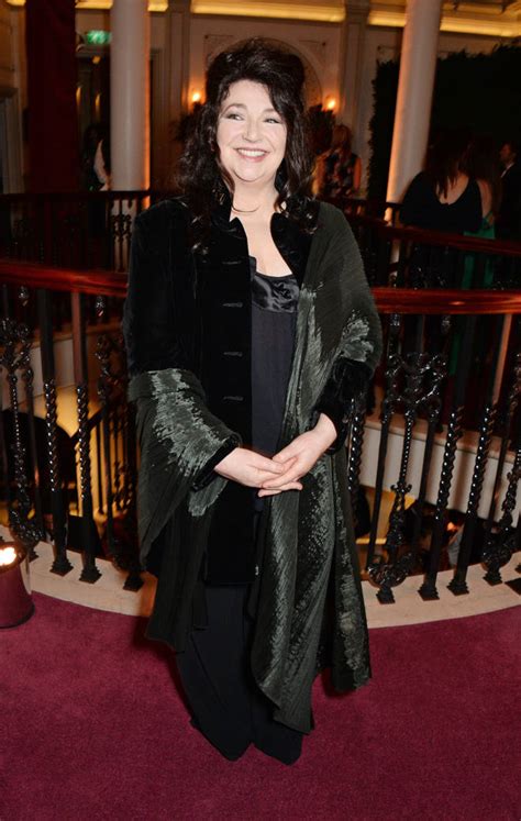 kate bush facts wuthering heights singer s career husband and son revealed smooth