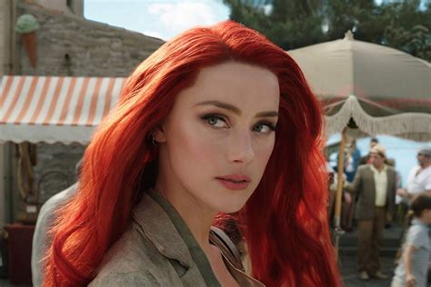 aquaman trailer see amber heard and her giant red wig racked
