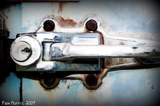 latching    photograph  copyrighted   cir flickr