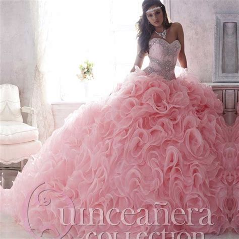 Luxury Beaded Lace Sweetheart Light Pink Puffy Quinceanera