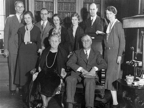 Wars Of The Roosevelts Is A Gossipy History