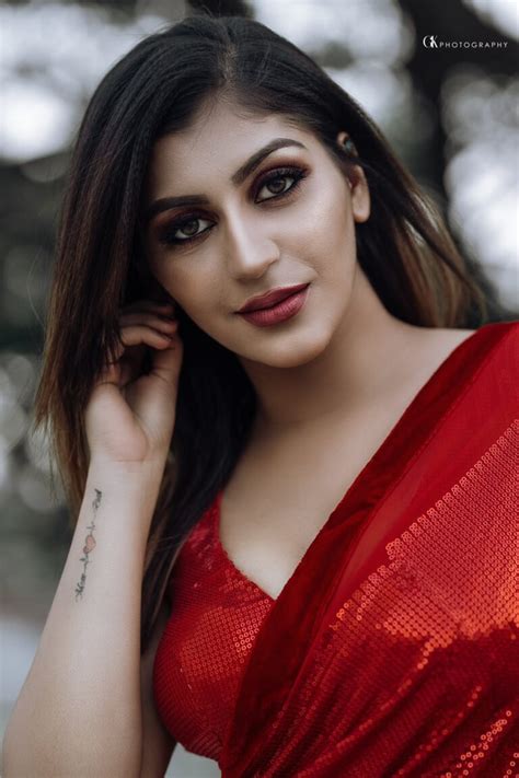 yashika aannand hot photos in red saree at iwf awards 2020