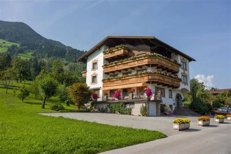 hotel pension platzer fuegenberg austria bookingcom