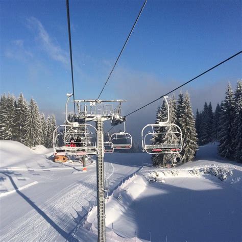 morzine les  season ski passes mint snowboarding