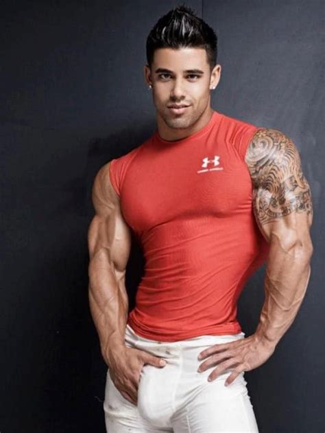 Hot Sexy Gay Man Male Muscles Horny Big Bulge Tattoe
