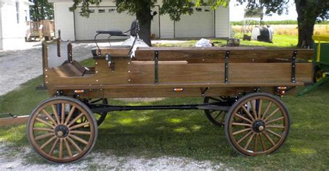 chats custom built wagons  parades homecoming advertising hayrides  sale