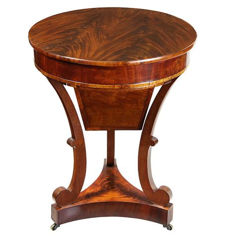 Carved Mahogany Classical Center Table Albany Ny For Sale At 1stdibs