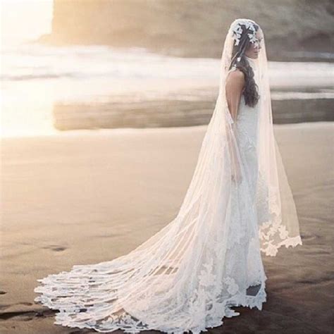 36 stunning wedding veils that will leave you speechless