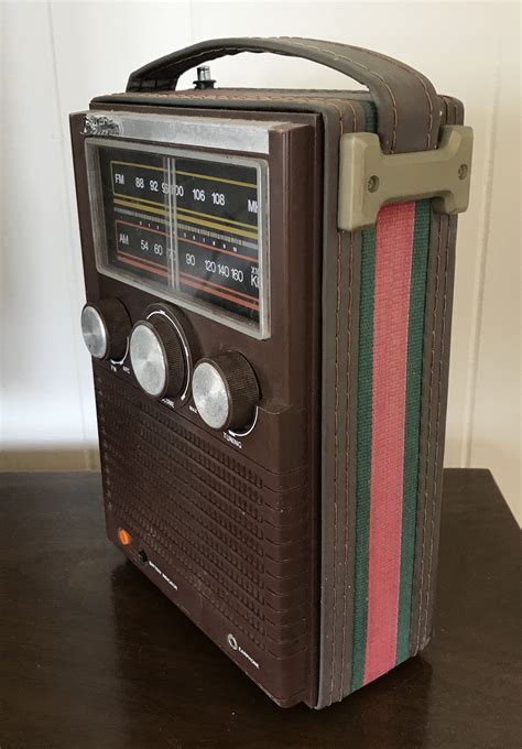 vintage portable radio collectors weekly