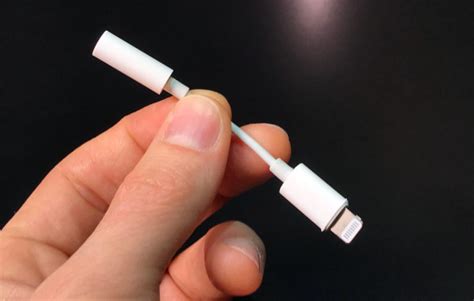 traveling   apple airpods  sound engineers review