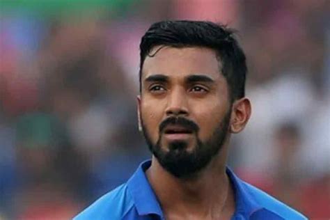 kl rahul india  australia odi  kl rahul keeping wicket