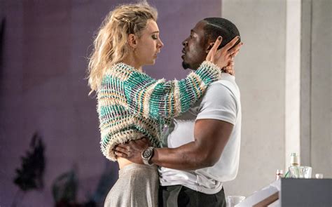 vanessa kirby is captivating in nt s julie review