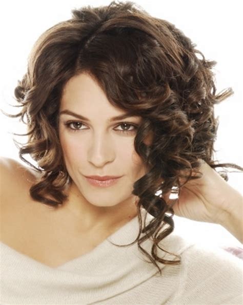 fashion hairstyles curly hairstyles