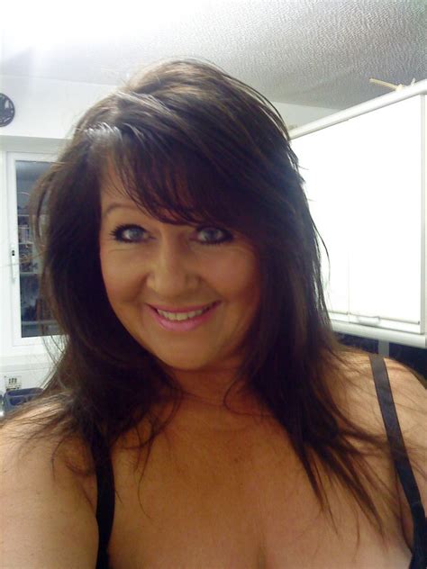 Susy2122 53 From Hereford Is A Local Milf Looking For A