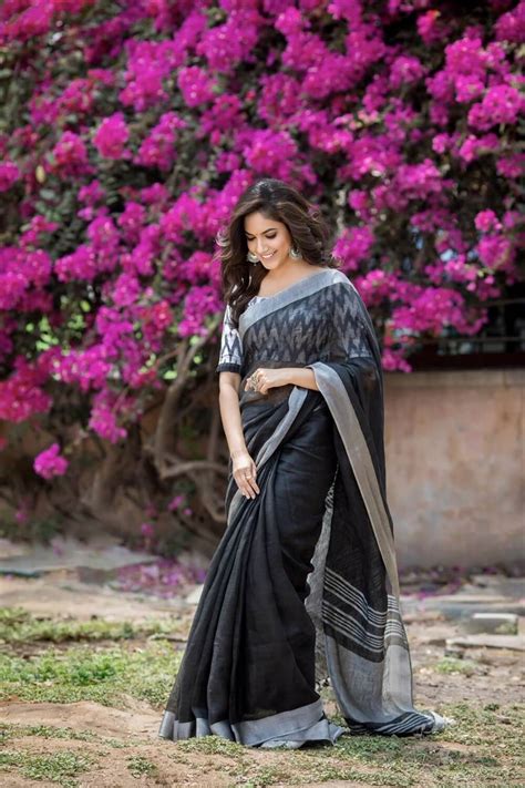 beautiful actress ritu varma hot photos in black saree