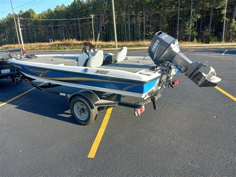 stratos bass boat ft yamaha  stroke outboard hp  reserve   sale   boats