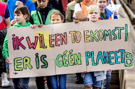 klimaatorganisaties kondigen grootste protest ooit aan urgenda wil speciaal klimaatinstituut