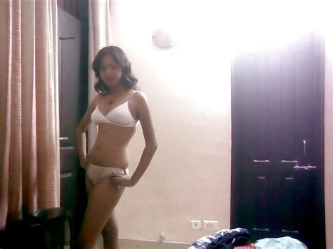 indian unseen desi girl selfie of her nude boobs and sex 23 pics xhamster
