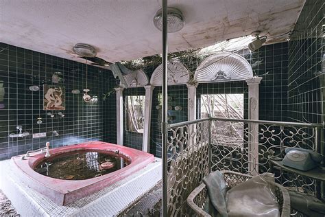 Pictures Of Abandoned Fuurin Motel In Tokyo Japan Metro