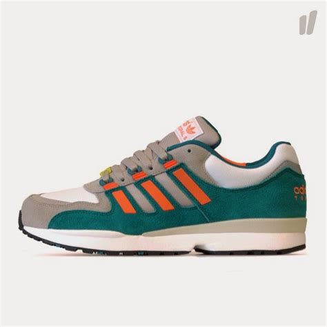 love sneakers  sneaker blog adidas torsion integral