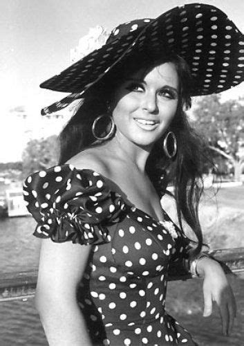she s just gorgeous all around soad hosny in 2019 egyptian actress egyptian beauty