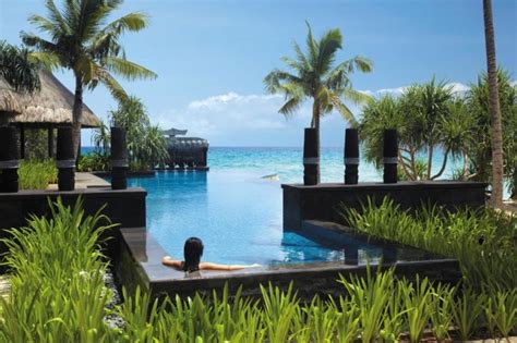 luxury honeymoon resorts  asia