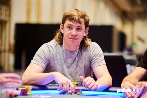 wsop  chris brewer leads final day    max high roller arieh schindler  young