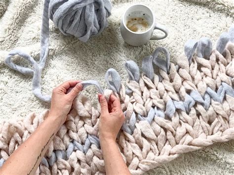 hand knit  chunky blanket simplymaggiecom