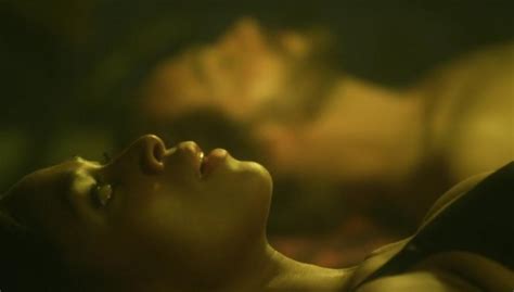 Naked Nicole Beharie In Sleepy Hollow