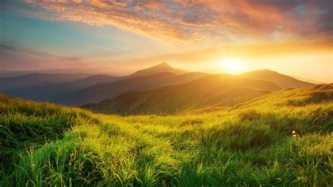 natural summer mountain valley landscape  sunrise windows