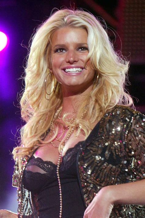 jessica simpson nipple slips and pussy sexe archive