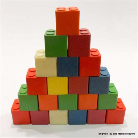 interlocking building cubes set kiddicraft  brighton toy