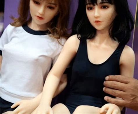 A Man In China Lives With 7 Sex Dolls Treats Them As