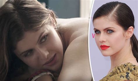 baywatch movie star alexandra daddario went topless in previous movie role wadnews