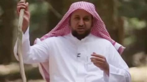 this horrifying video shows a saudi therapist giving a lesson on how