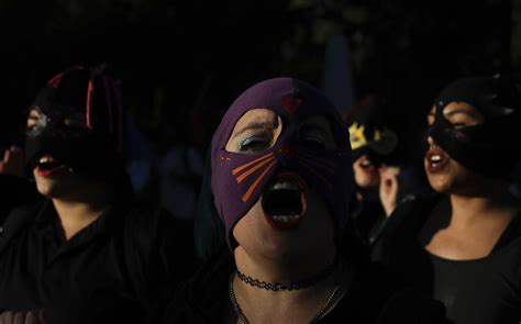 argentina movement mobilizes to fight violence against women