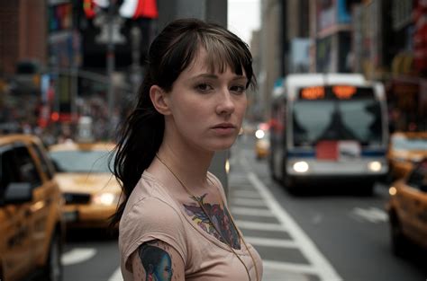 File Tattooed Girl On Times Square  Wikimedia Commons