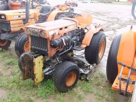 kubota  dismantled tractor eq   states ag parts black