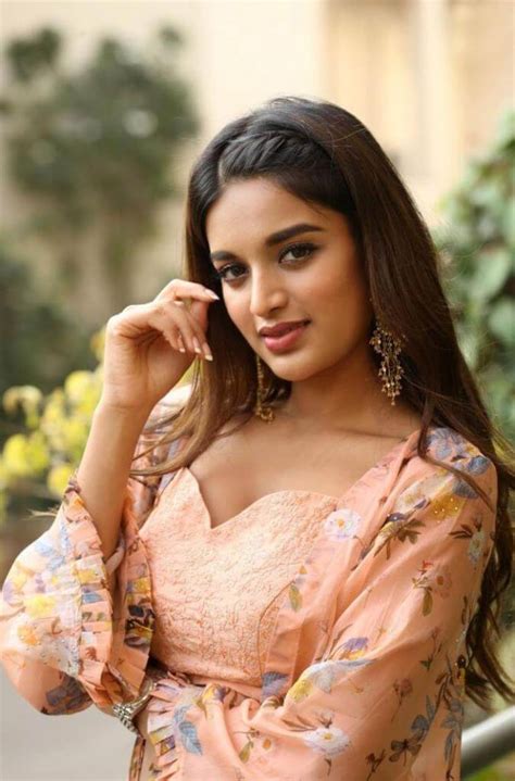 bollywood hot actress nidhhi agerwal photoshoot pics