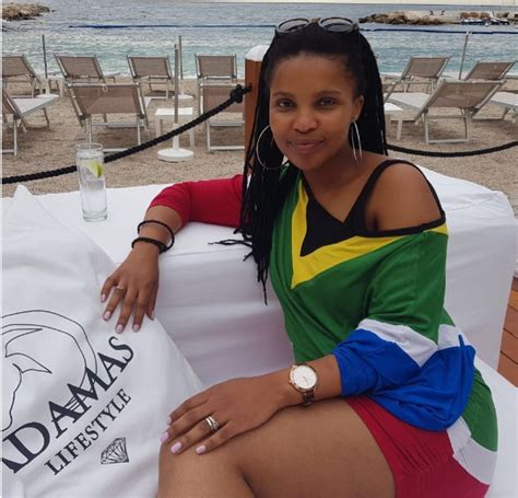 Hot Mama Zizo Tshwete Shows Off Bikini Body On Baecation