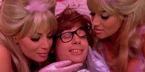 20 years on 5 reasons why austin powers is still the