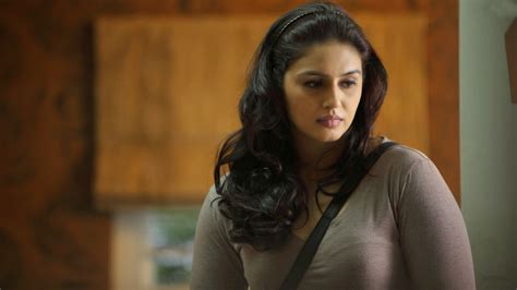 Huma Qureshi Hd Wallpapers From Movie Badlapur