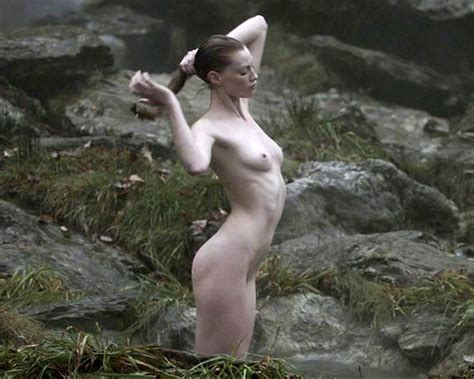 alyssa sutherland nude — vikings witch showed her pussy