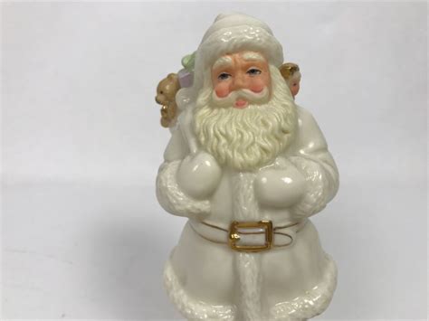 Lenox Classic Santa Claus Figurine
