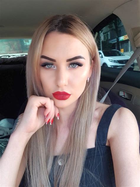 russian professional lesbian escort girl alina booking in