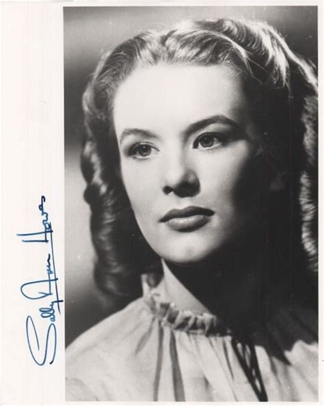 Sally Ann Howes Regis Autographs